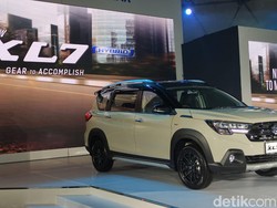 Tak Main-main, Segini Target Penjualan Suzuki XL7 Hybrid di Indonesia