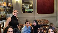 Kompaknya Yuni Shara Nongkrong Bareng Kris Dayanti dan Ashanty