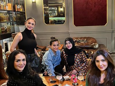 Kompaknya Yuni Shara Nongkrong Bareng Kris Dayanti dan Ashanty