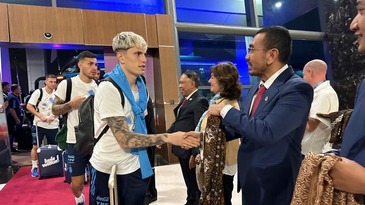 Timnas Argentina tiba di Indonesia. (Foto: Twitter @Argentina)