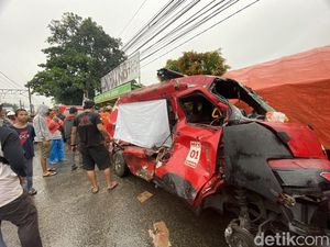 5 Fakta Ulah Sopir Bikin Geram Picu Angkot Tertabrak KRL di Citayam 5 Fakta Ulah Sopir Bikin Geram Picu Angkot Tertabrak KRL di Citayam