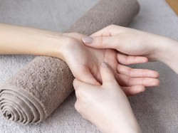 Tarif Pijat Aneh Bersyarat, Orang Kaya Bayarnya Cuma Rp 20 Ribu