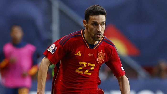 Soccer Football - UEFA Nations League - Semi Final - Spain v Italy -  De Grolsch Veste, Enschede, Netherlands - June 15, 2023 Spains Jesus Navas in action REUTERS/Piroschka Van De Wouw