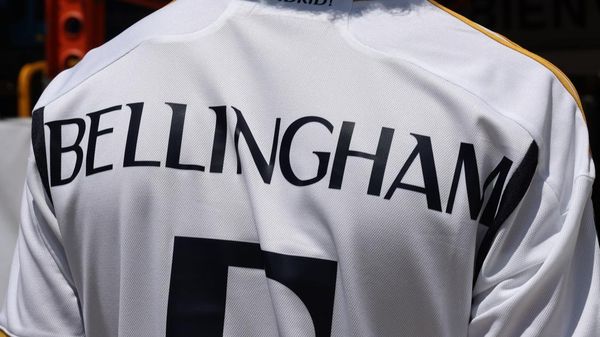 Hey Jude! Bellingham Diserahi Nomornya Zidane di Real Madrid