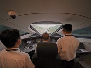 Koin Tidak Goyang saat Kereta Cepat Jakarta-Bandung Melaju 300 Km/Jam