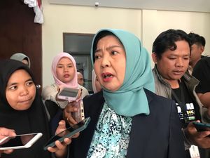 Isvie Bantah Halangi 14 Anggota DPRD NTB Usulkan Hak Interpelasi DAK Isvie Bantah Halangi 14 Anggota DPRD NTB Usulkan Hak Interpelasi DAK