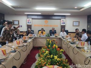 UNM Bakal Pecat Sekuriti Bertugas saat Brankas Narkoba Digerebek Polisi UNM Bakal Pecat Sekuriti Bertugas saat Brankas Narkoba Digerebek Polisi