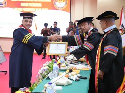 Bupati Tangerang Raih Gelar Doktor Usai Lakukan Inovasi Saat Pandemi