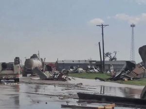 Penampakan Kehancuran Kota Texas Usai Dihantam Tornado Ganas Penampakan Kehancuran Kota Texas Usai Dihantam Tornado Ganas