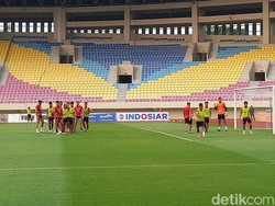 500 Bonek Boleh Tonton Laga Persis Vs Persebaya di Manahan Solo