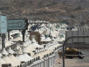 Jemaah Arminareka Segera Datang ke Mina, Kota Tenda Terbesar di Dunia