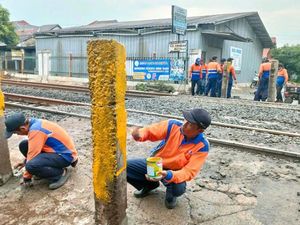 Angkot Tertabrak KRL Berujung Perlintasan Liar di Citayam Ditutup