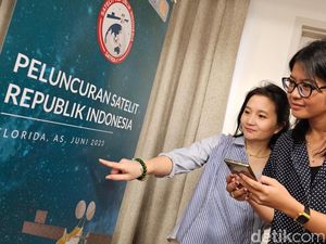 Menkominfo Budi Sebut AS-China Berebut Danai Proyek Satelit Satria-2 Menkominfo Budi Sebut AS-China Berebut Danai Proyek Satelit Satria-2