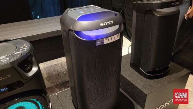 Sony meluncurkan sederet perangkat hiburan di rumah, mulai dari TV dengan mini LED hingga wireless speaker yang bisa digunakan untuk berkaraoke.