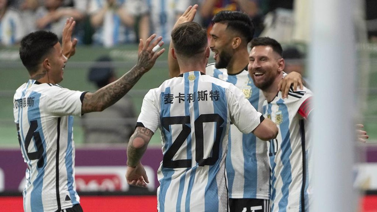 Timnas Argentina bawa 24 pemain ke Jakarta (AP/Mark Schiefelbein)