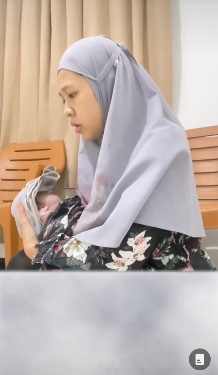 Vini Mutia, kisah ibu melahirkan seorang diri di rumah