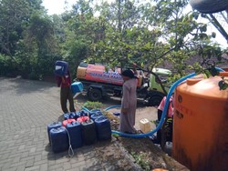 Krisis Air Bersih Landa 3 Desa di Kaki Gunung Penanggungan Mojokerto