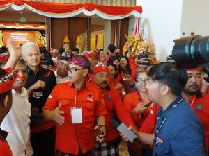 Ganjar Bicara Hadiah untuk Koster Jika Menang Pilpres 95% di Bali