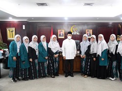 Hidayat Nur Wahid Minta Potensi Wakaf Dimaksimalkan untuk Kemanusiaan