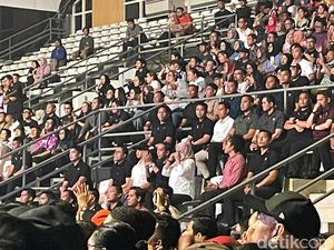 Jokowi Hadir di Konser 30 Tahun GIGI