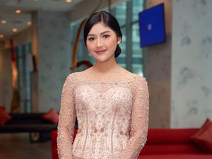 7 Gaya Erina Gudono Berkebaya, Bisa Jadi Inspirasi untuk Kondangan 7 Gaya Erina Gudono Berkebaya, Bisa Jadi Inspirasi untuk Kondangan