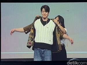 Fans Pakaikan Kim Mingue Batik di Panggung: Mau Nikah Sama Aku?