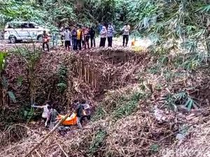 Misteri Mayat Perempuan Membusuk di Sukabumi Misteri Mayat Perempuan Membusuk di Sukabumi