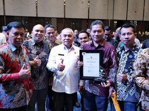 MHU Raih Penghargaan Proper Emas