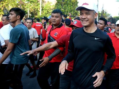 Momen Ganjar Ikut Jalan Sehat di Bali