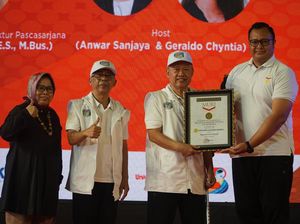 Pesta Rakyat UNJ Jadi Momentum Sinergitas hingga Membangun Prestasi Pesta Rakyat UNJ Jadi Momentum Sinergitas hingga Membangun Prestasi