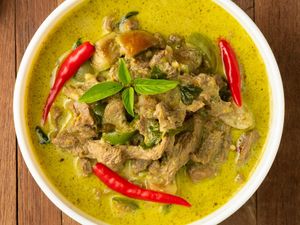 Resep Kare Daging Sapi yang Sedap Berempah Untuk Makan Siang