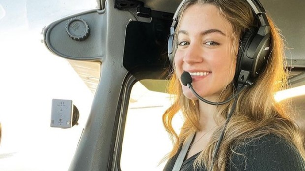 Dobrak stereotip gender, pilot perempuan ini sering dianggap sebagai pramugar