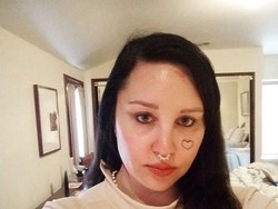 Aktris Amanda Bynes Ditangkap Polisi Terkait Gangguan Jiwa