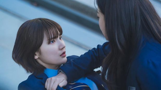 Lee Eun-saem sebagai Kim Hye-in dalam drama dalam drama Cheongdam International High School atau drama Korea Bitch x Rich. (tvN Asia)