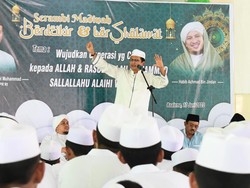 Fadel Muhammad Gelar Zikir Bersama-Motivasi Santri Ponpes di Gorontalo