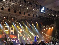 Saat Ari Lasso Penasaran Gak Bahaya Ta Lalu Ucapkan ke Mulan Jameela