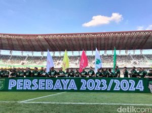 32 Pemain Persebaya untuk Arungi Musim 2023/2024 32 Pemain Persebaya untuk Arungi Musim 2023/2024