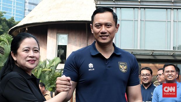 Ketua DPP PDIP Puan Maharani akan mengadakan pertemuan dengan Ketua Umum Partai Demokrat Agus Harimurti Yudhoyono (AHY) di GBK, Jakarta. Minggu (18/6/2023). (CNN Indonesia/Andry Novelino)
