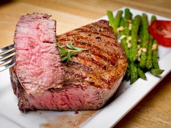 4 Tips Bikin Steak Daging Kurban dari Chef Chandra