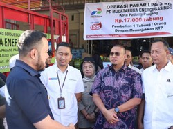 Perjuangkan Sinyal, Listrik dan Gas, Andre Rosiade Solusi untuk Sumbar
