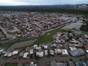 Brasil Banjir Bandang Usai Diterjang Badai Topan, 13 Orang Tewas
