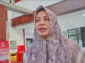 Diperiksa 9 Jam, Bupati Bima Bantah Dugaan Korupsi Penyertaan Modal Rp 21 M Diperiksa 9 Jam, Bupati Bima Bantah Dugaan Korupsi Penyertaan Modal Rp 21 M