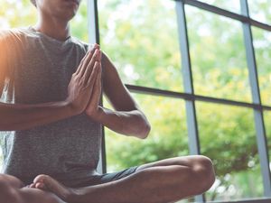 Hari Yoga Sedunia 2023: Tema, Sejarah, dan Twibbon