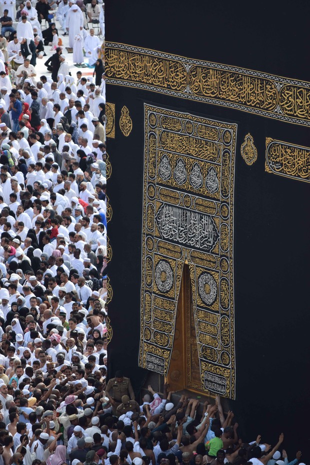 ilustrasi tawaf/foto:unsplash/ilustrasi tawaf ilustrasi tawaf.