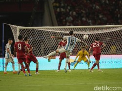 Argentina Kalahkan Indonesia 2-0