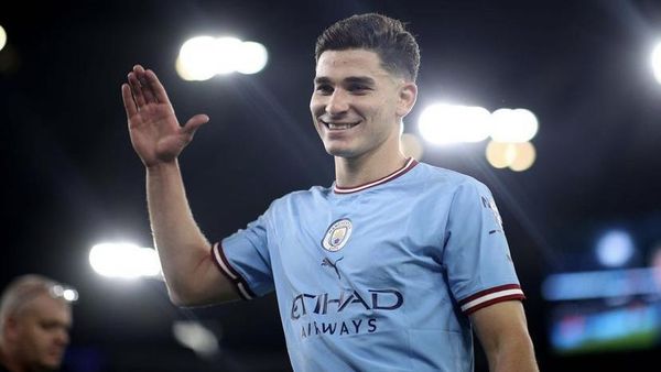 Ini Julian Alvarez, Striker Muda Argentina yang Doyan Makan Kue