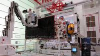Intip Perakitan Satria-1 yang Berhasil Diluncurkan Pakai Roket SpaceX