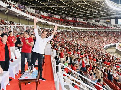 Jokowi Semringah Banget Nonton Laga Indonesia Vs Argentina