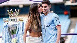 Julian Alvarez Lawan Tim Garuda, Ini Sosok Kekasihnya Guru Olahraga Cantik
