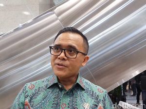 MenPAN-RB: Bukan Berkurang, Pegawai Honorer Malah Naik Jadi 2,4 Juta MenPAN-RB: Bukan Berkurang, Pegawai Honorer Malah Naik Jadi 2,4 Juta